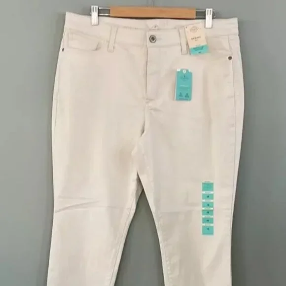 St John's Bay 16 Women's NWT Skinny Jeans Waist 38" Length 40" Inseam 29" - Picture 1 of 9